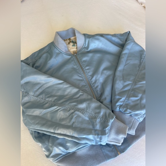 ✨URBAN OUTFITTERS REVERSIBLE BOMBER JACKET - Picture 8 of 10